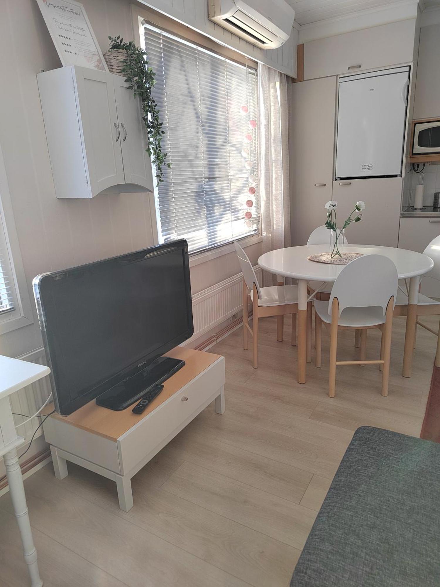 Viihtyisae Kolmio Jaerven Rannalla Haapavesi Esterno foto